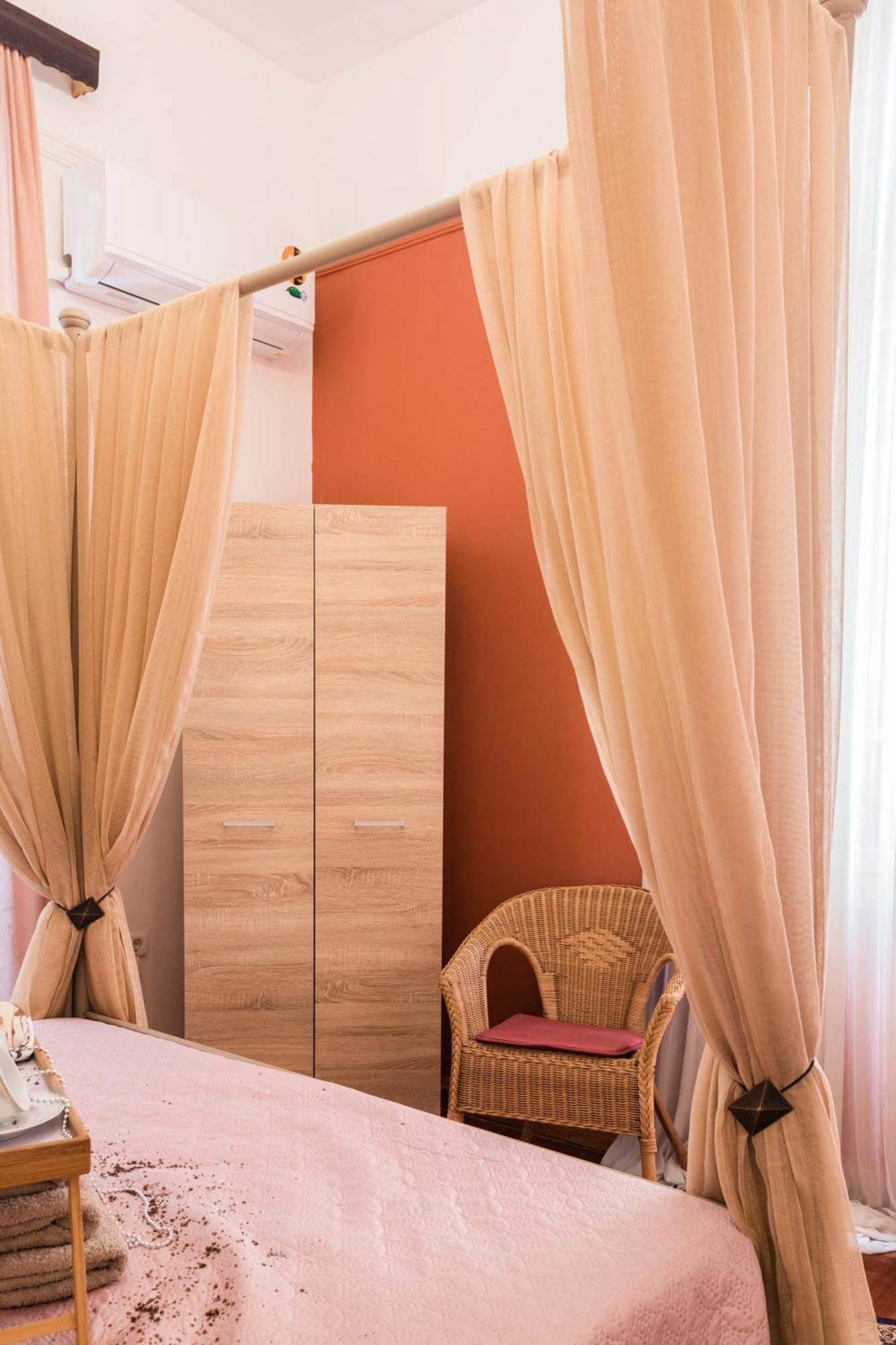 Alegria Simple Economy Rooms Athena Bagian luar foto